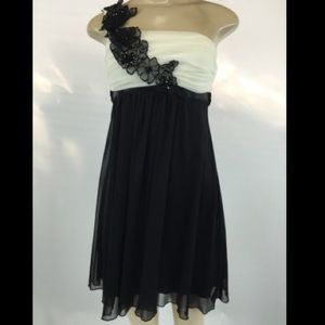 Super adorable B. Darlin formal cocktail dress