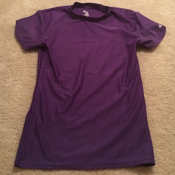 Under Armour type shirt