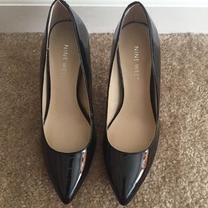Nine West black pumps