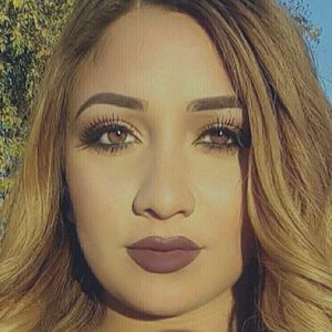 Meet your Posher, Crystalina