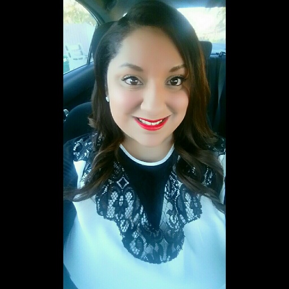 Meet your Posher, Melanie - Picture 1 of 1