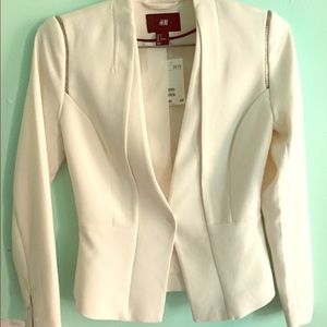 White h&m blazer w| silver