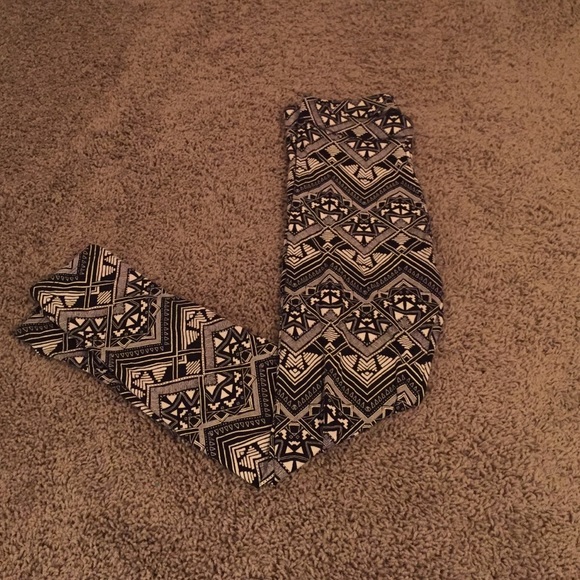 Patterned leggings