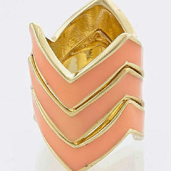 *****SOLD SOLD SOLD *******Ring