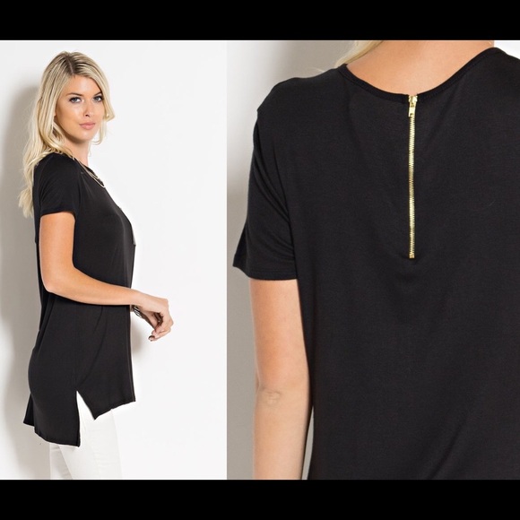 💔LAST ONE💔Black on Black Faux Leather Pocket Top - Picture 4 of 4