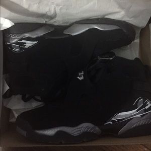 retro Jordan chrome 8s