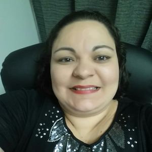 Meet your Posher, Cynthia