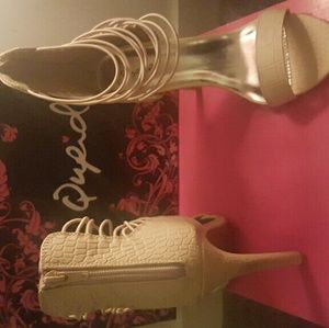 High heels FINAL SALE NO OFFERS