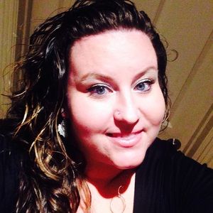 Meet your Posher, Catherine