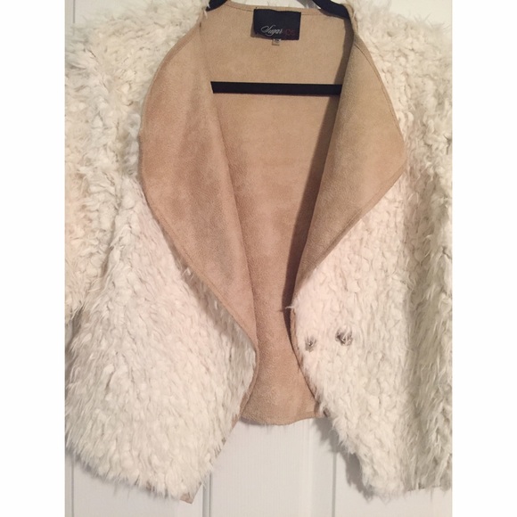 Fuzzy jacket - Picture 2 of 4