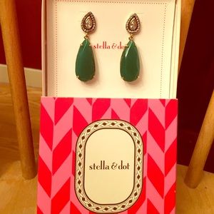 Liz Drop Earrings