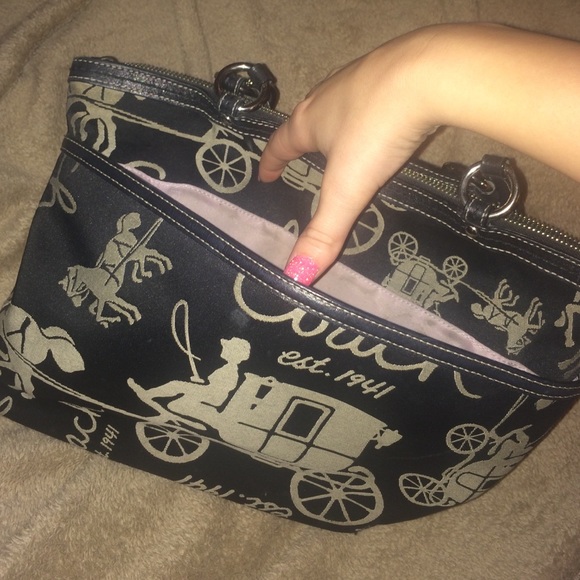 AUTHENTIC Coach Purse - Picture 3 of 4