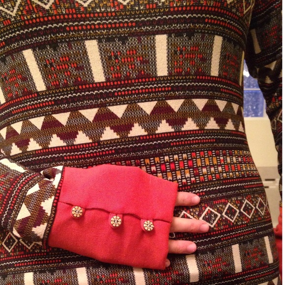 💜Aztec Printed Henley - Picture 2 of 4