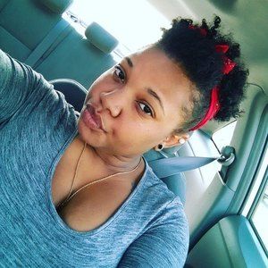 Meet your Posher, April