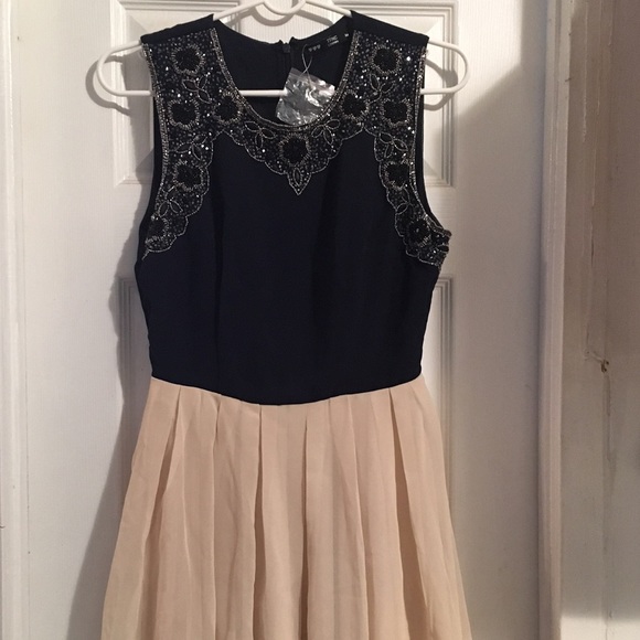 👗New Sequin ASOS Party Dress - Picture 2 of 7