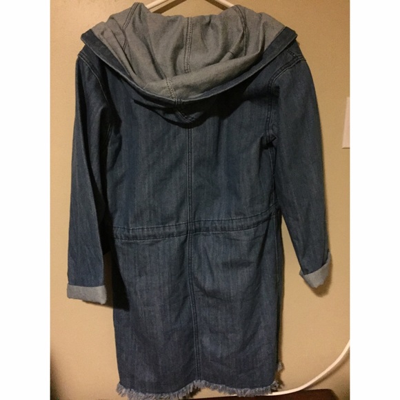 🔥Forever 21 fitted denim jacket - Picture 3 of 3