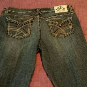 Hydraulic jeans