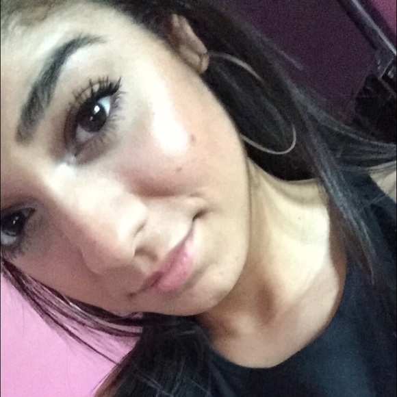 Meet your Posher, Sandi