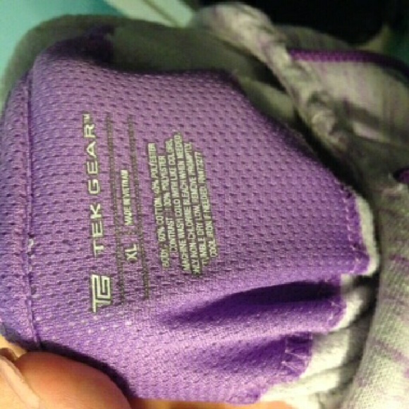 Warm Workout Hoodie - Picture 3 of 3