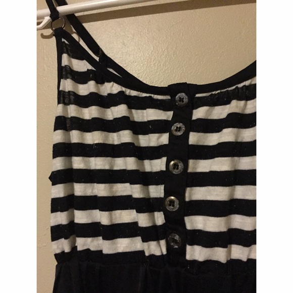 🔲🔳black and white striped sundress - Picture 3 of 4