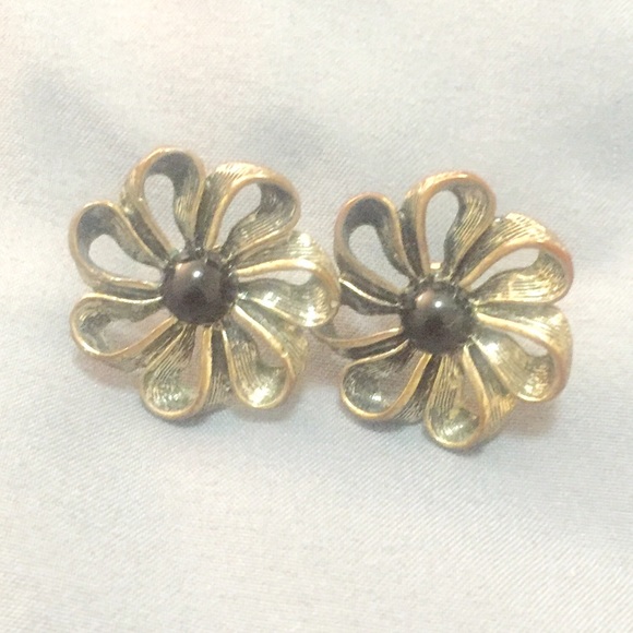 Flower earrings