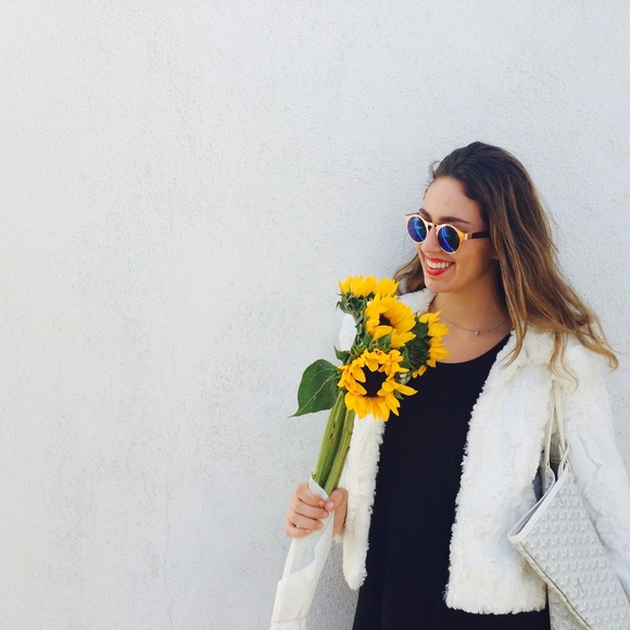 Meet your Posher, Sammy - Picture 2 of 3