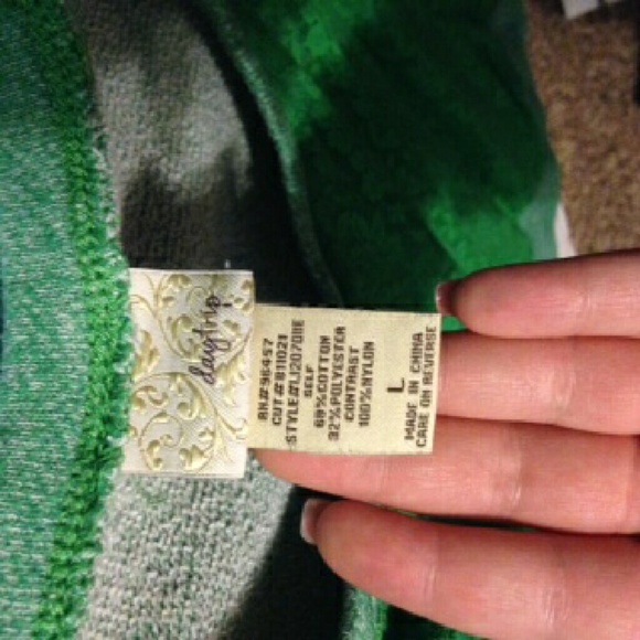 Lace Deatiled Shirt - Picture 3 of 3