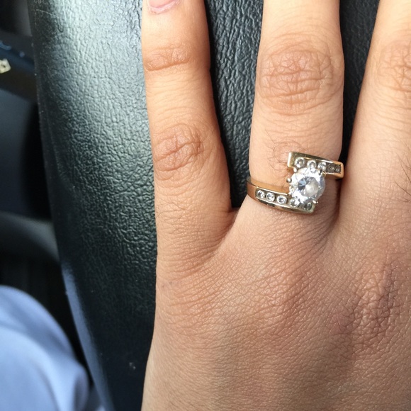 14 k ring - Picture 2 of 3