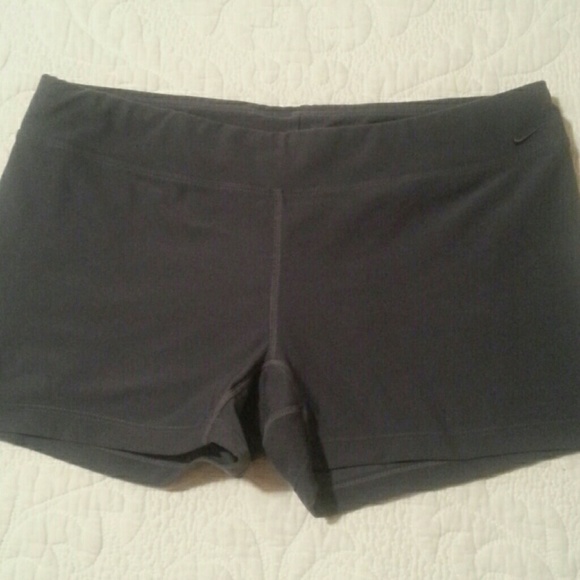 Nike dry fit work out shorts