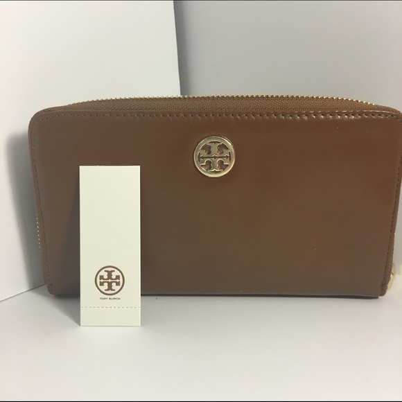 Tory Burch wallet