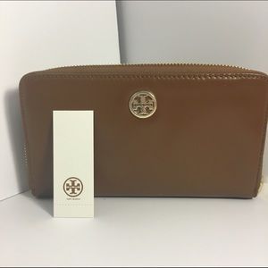 Tory Burch wallet