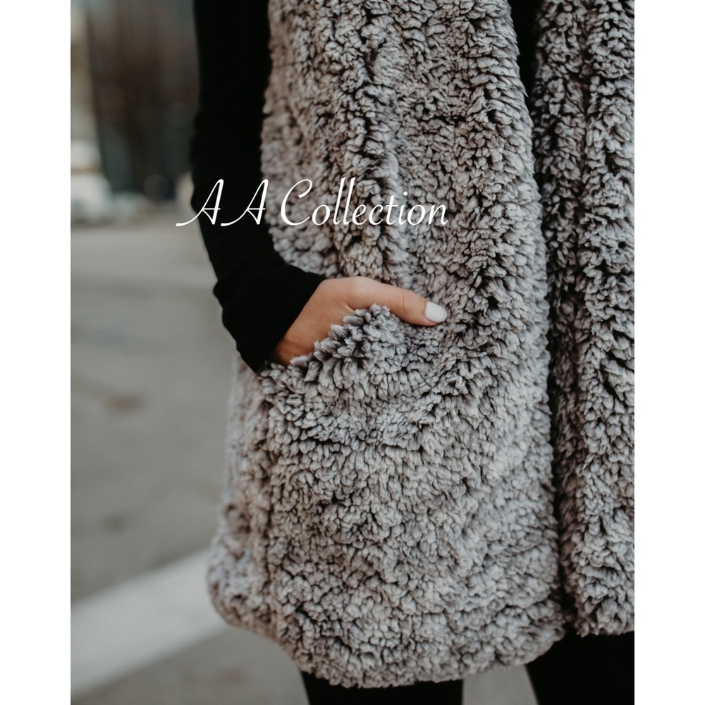 FAUX Sherpa fur Vest Sleeveless Jacket coat sold - Picture 8 of 8