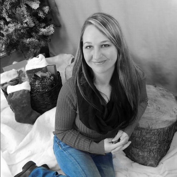 Meet your Posher, Amber - Picture 1 of 1