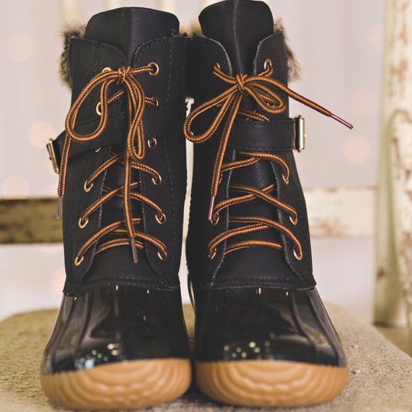 🆕 ↙️ FUR DUCK BOOTS 🔹 - Picture 1 of 3