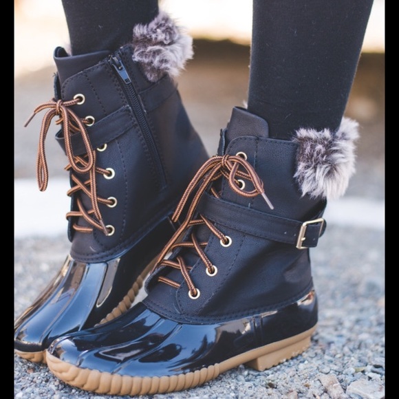 🆕 ↙️ FUR DUCK BOOTS 🔹 - Picture 3 of 3