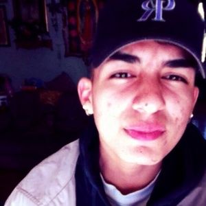 Meet your Posher, Cesar