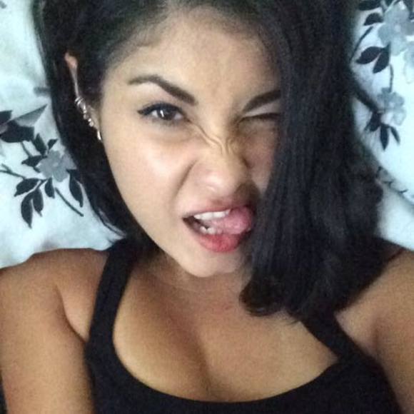 Meet your Posher, Vanessa