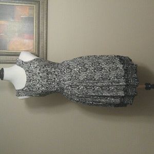 Stunning Alfani pleated dress with petticoat size