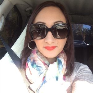Meet your Posher, Veronica