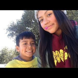 Meet your Posher, Crystal