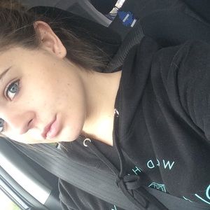 Meet your Posher, Tiffany