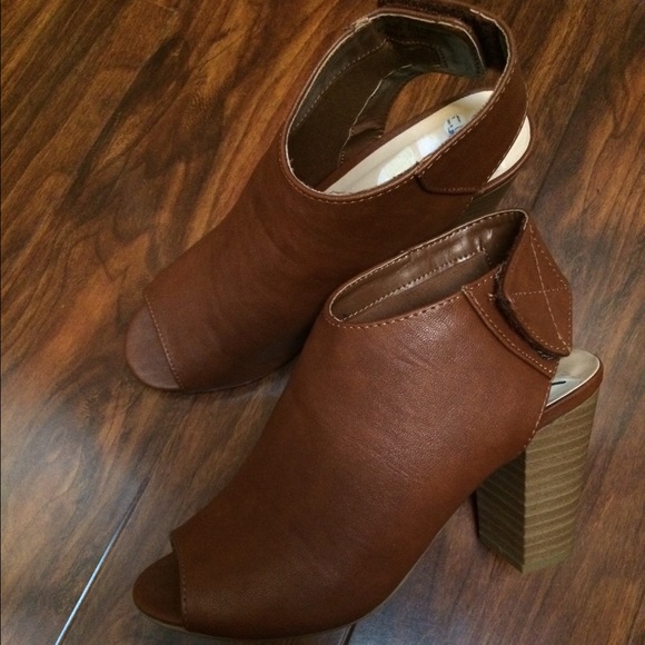 Open Toed Hip Heels