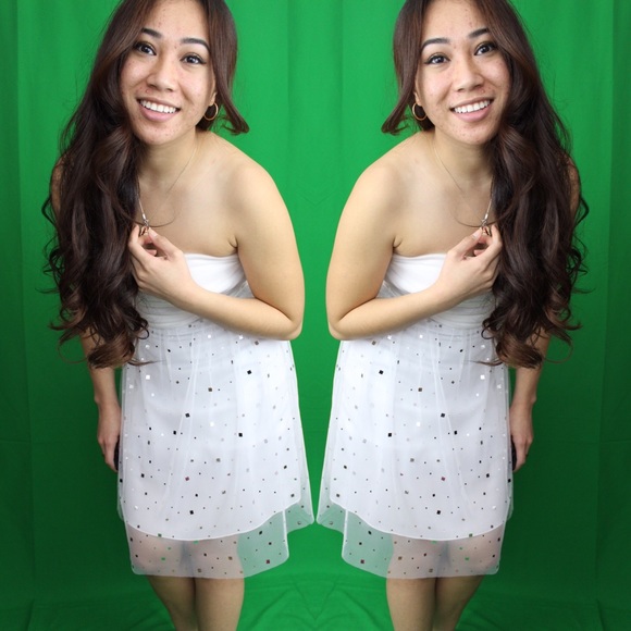 White dress - Picture 4 of 4