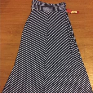 Maxi skirt. Blue and white