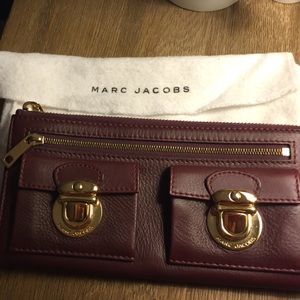 Marc Jacobs Zip Clutch Wallet
