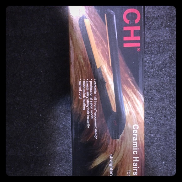 Brand new chi flat iron 💁🏻