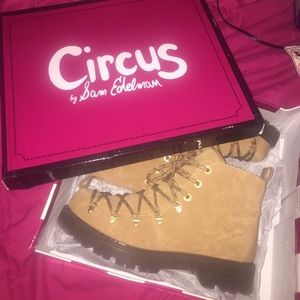 Circus Hiking Boots