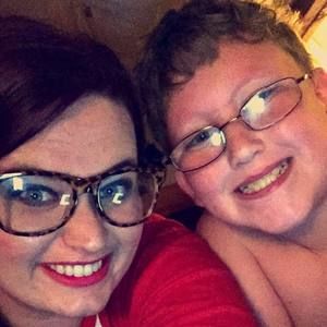 Meet your Posher, Whitney