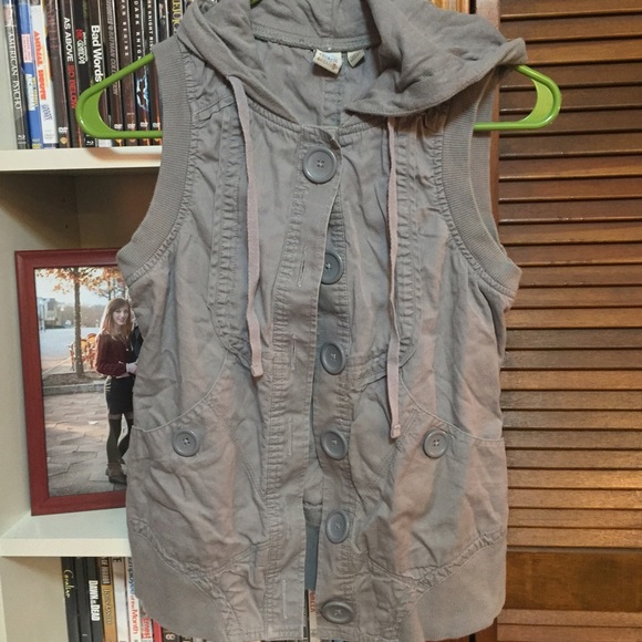 Super Cute Hooded Vest