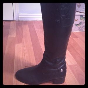 Riding boots